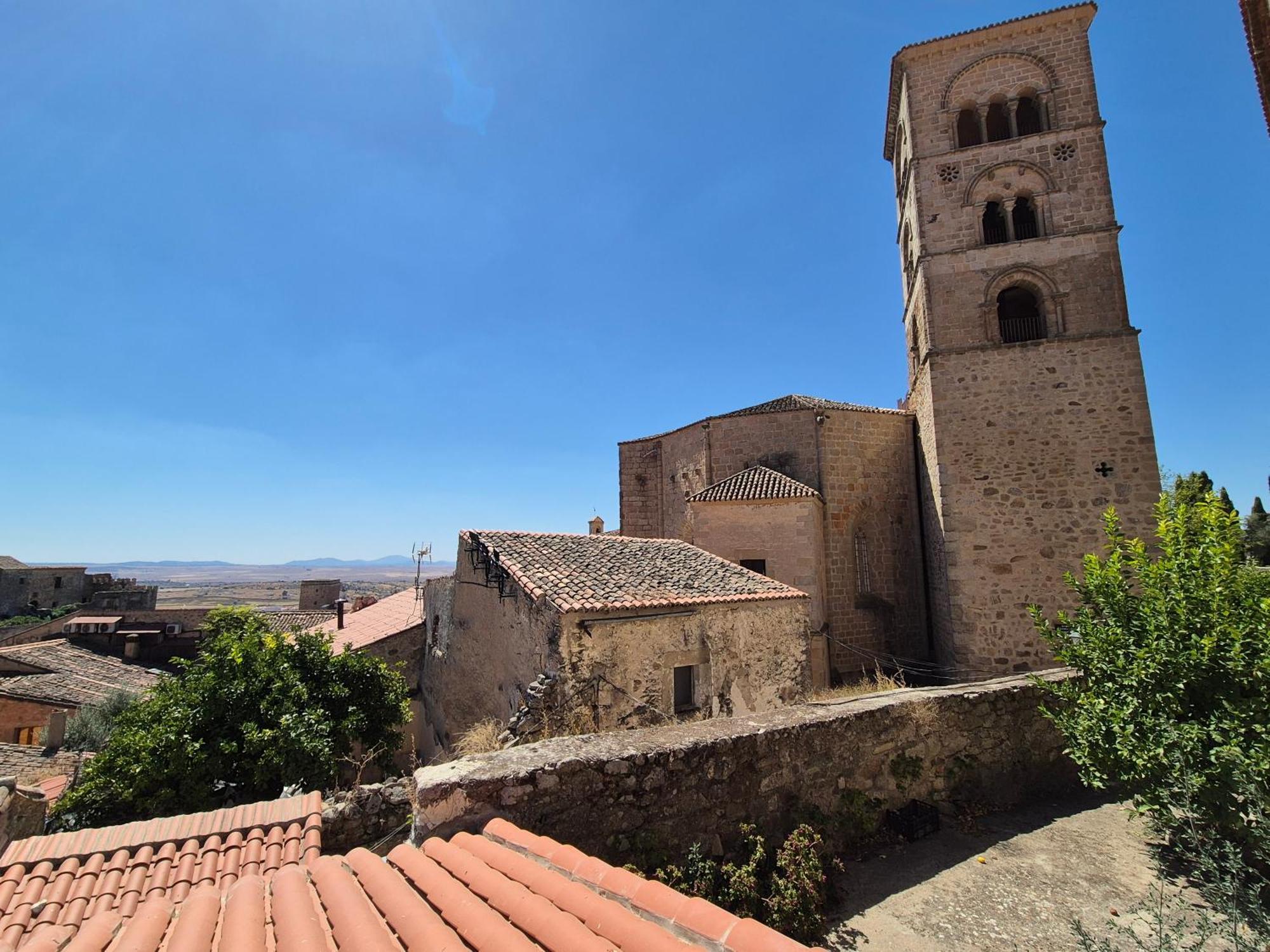 Grupo Garcia De Paredes Apartamentos Turisticos Trujillo Esterno foto